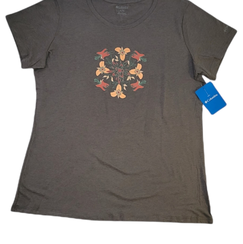 COLUMBIA Women's gray T shirt NWT